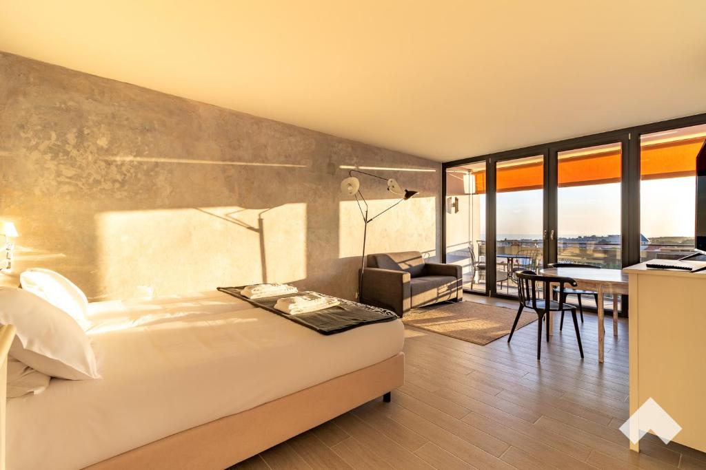 Edifício Algarve room 6